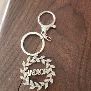 Fashion to Figure Gold Leaf Key Holder